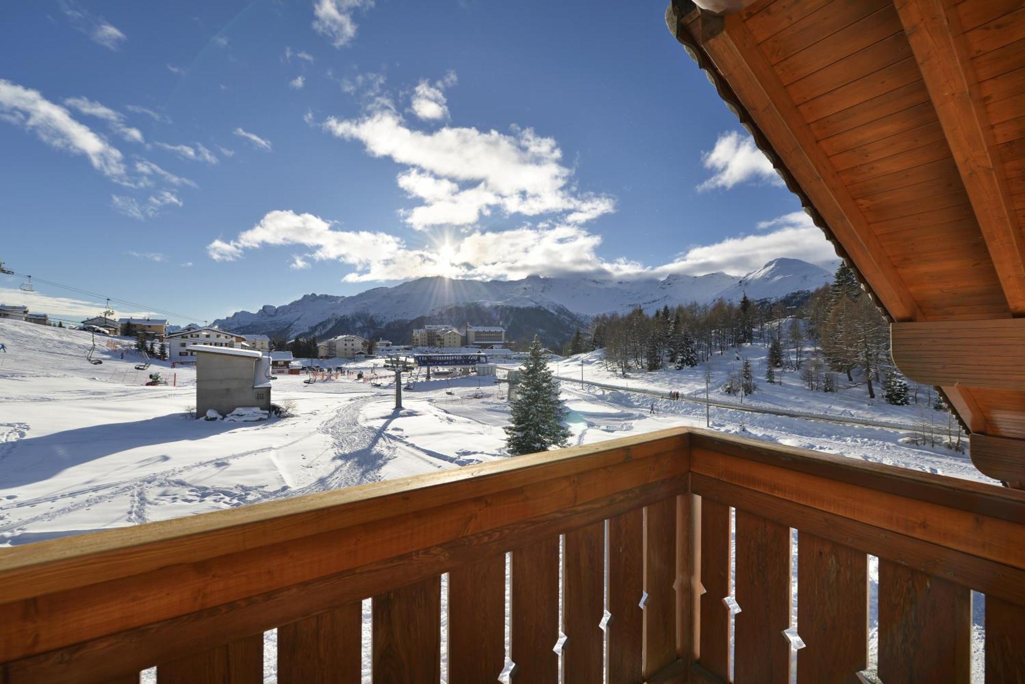 Hotel Tambo Campodolcino Exteriör bild